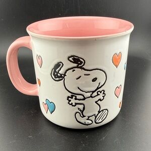Peanuts Snoopy in Love w/ Hearts White /Pink Ceramic 21ozBig Mug